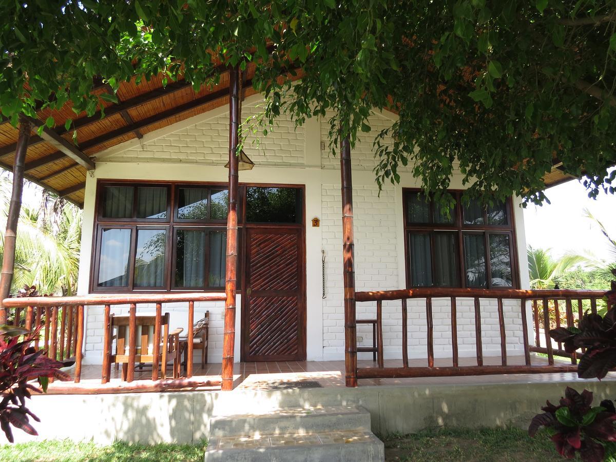 Tambo Grande La Choza Bungalows מראה חיצוני תמונה